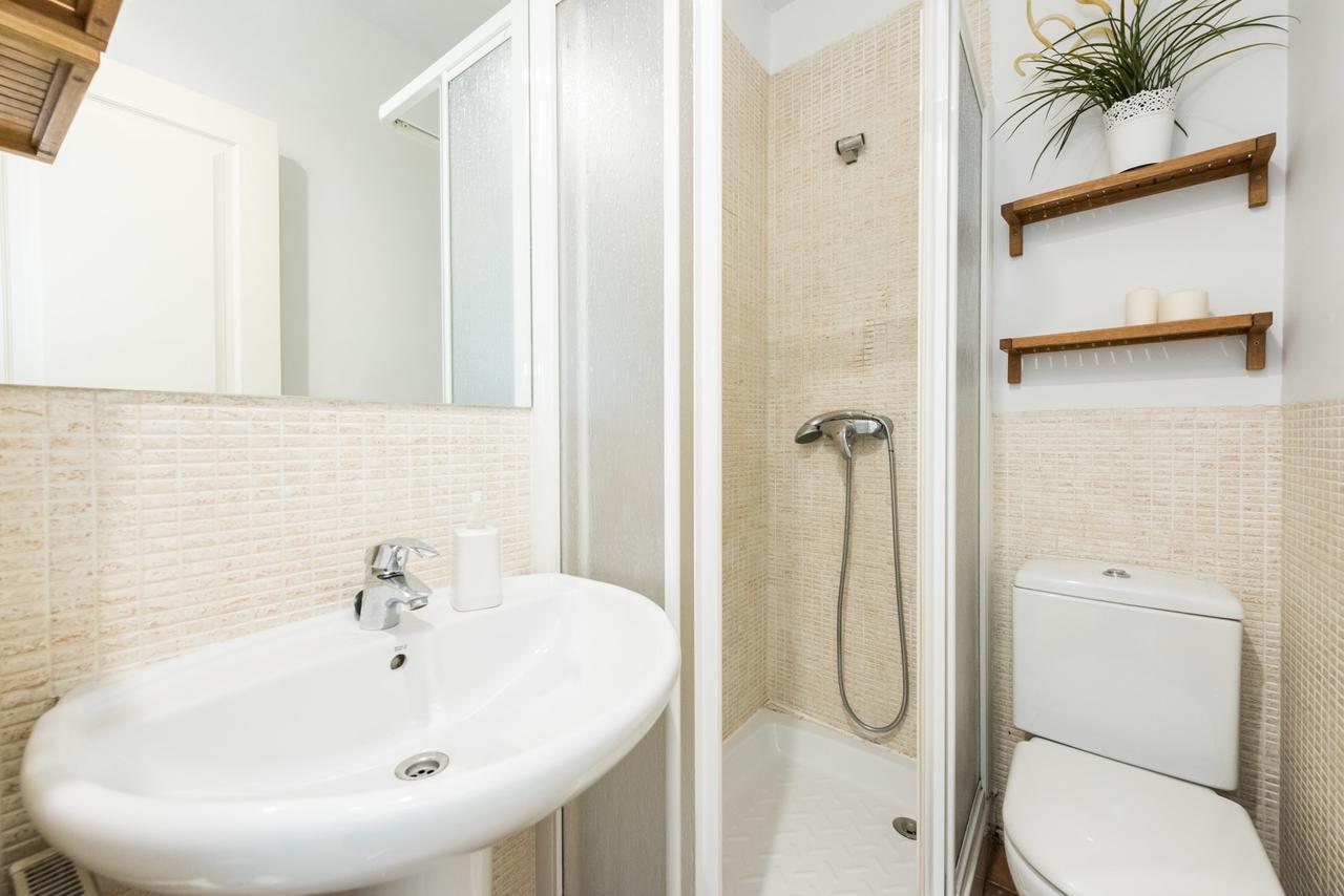 Gran Via I Santa Ana Apartment Madrid Exterior photo