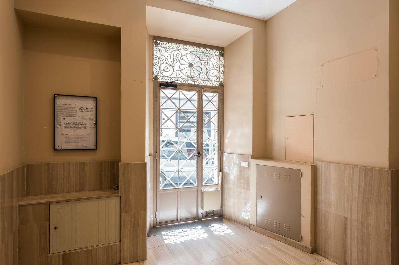 Gran Via I Santa Ana Apartment Madrid Exterior photo